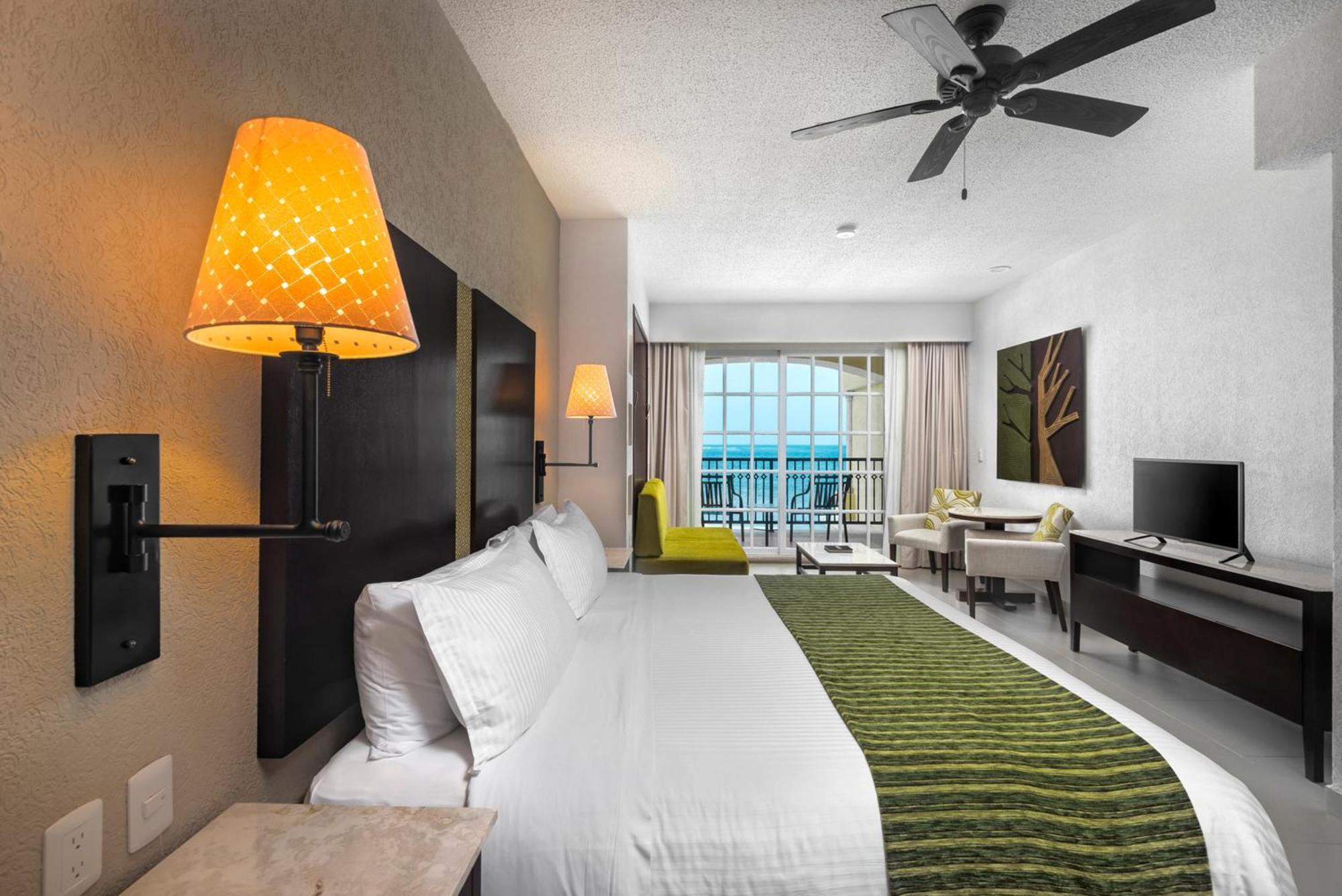 Junior Suite,686741184:JPEG